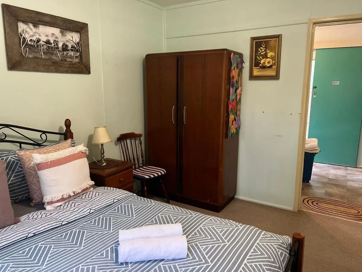 Homestay Xyl Holiday Inn Caloundra